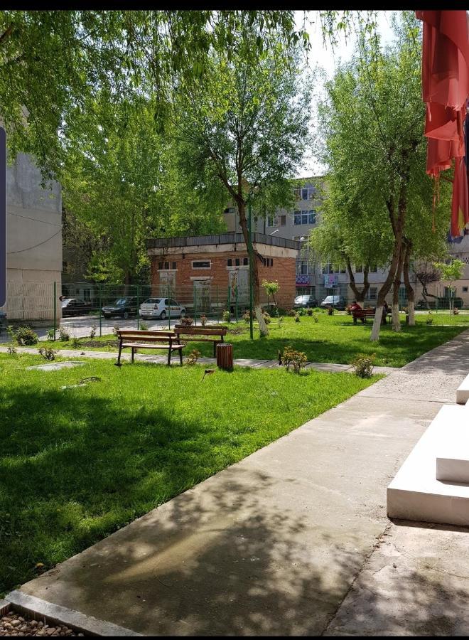 Turnu MăgureleGarsoniere Aby公寓 外观 照片